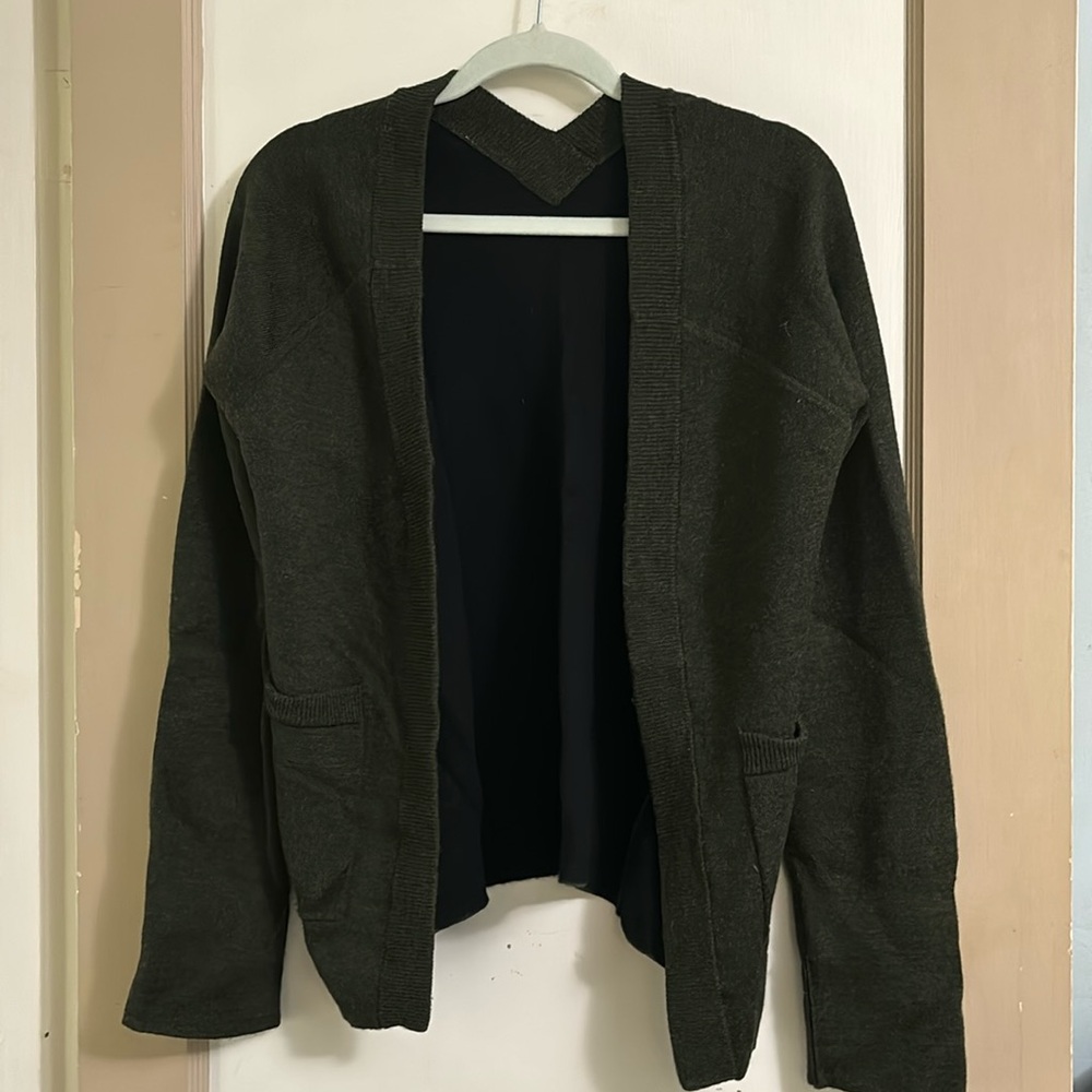 Lululemon 4 cardigan sweater